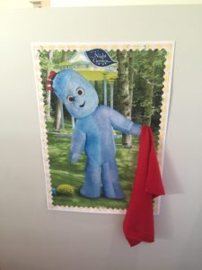 Pin the blanket on Iggle Piggle